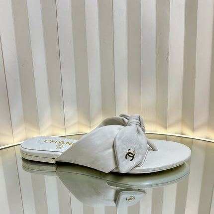 LACE SANDALS IN WHITE CALFSKIN