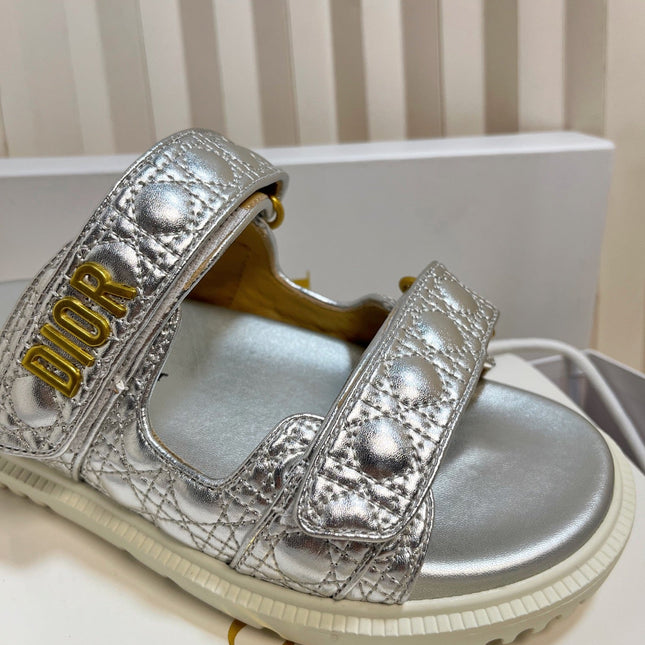 DIORACT SLIDES 25MM IN SILVER PATENT CALFSKIN