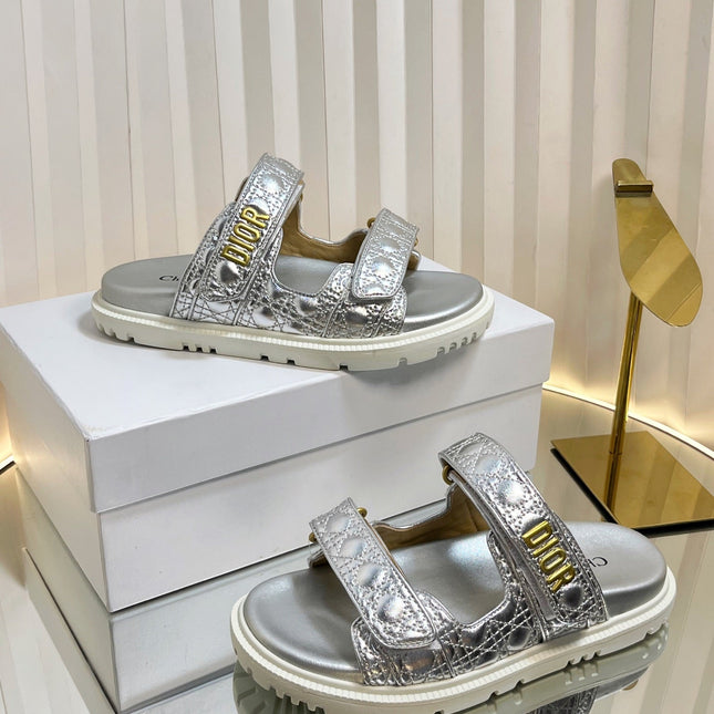 DIORACT SLIDES 25MM IN SILVER PATENT CALFSKIN