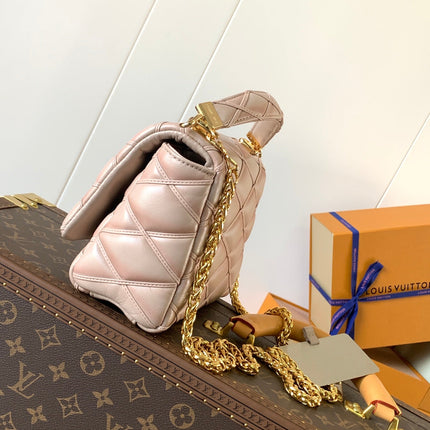LV 25S GO-14 MM 23 IN LIGHT PINK QUILTED LAMBSKIN GOLD HARDWRE