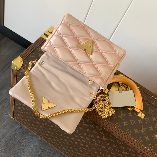 LV 25S GO-14 MM 23 IN LIGHT PINK QUILTED LAMBSKIN GOLD HARDWRE