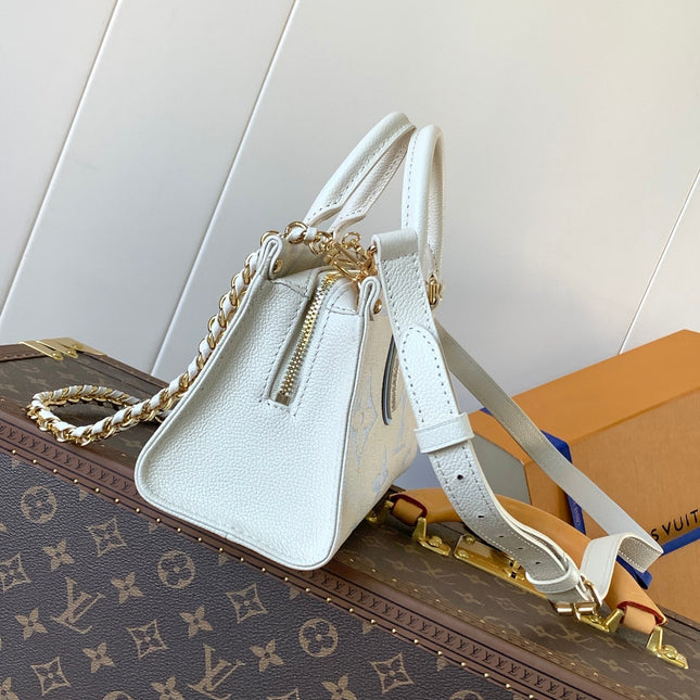 LV 25S ONTHEGO EAST WEST BAG 25 IN WHITE BLUE CALFSKIN MONOGRAM EMPREINTE