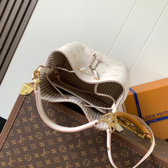 NÉONOÉ 26 IN WHITE AND PINK MONOGRAM CANVAS