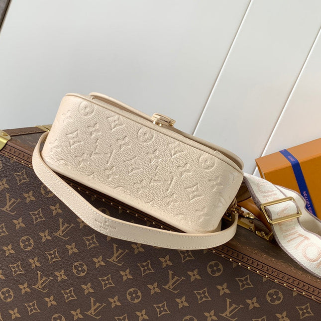DIANE 23 IN LIGHT BEIGE MONOGRAM EMPREINTE LEATHER