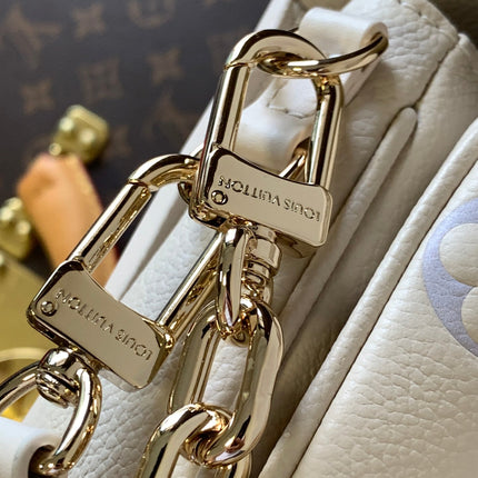 LV 25S EAST WEST POCHETTE MÉTIS BAG 21 IN BEIGE DREAM EMBOSSED TEXTURED CALFSKIN