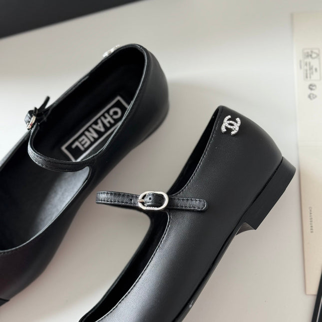 MARY JANE BLACK CALFSKIN