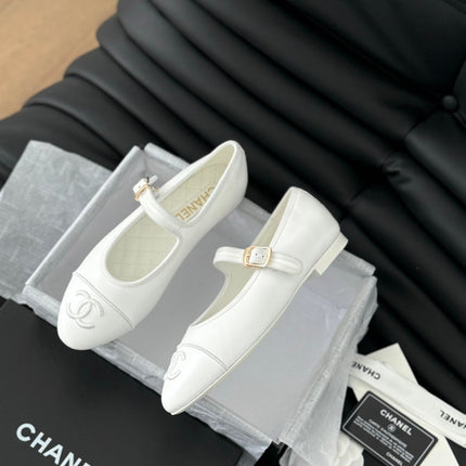MARY JANE SHOES IN WHITE LAMBSKIN