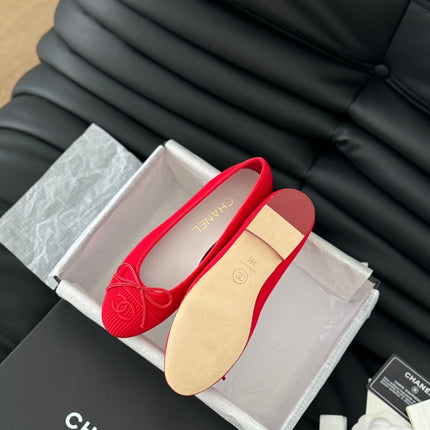 CLASSIC BALLET FLATS CHERRY RED LAMBSKIN