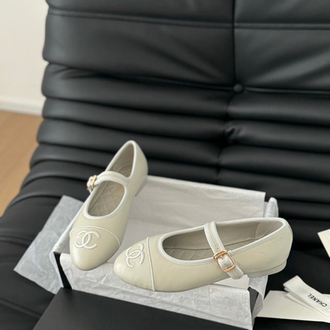 MARY JANE SHOES IN GREY LAMBSKIN