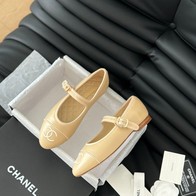 MARY JANE SHOES IN DARK CREAM LAMBSKIN