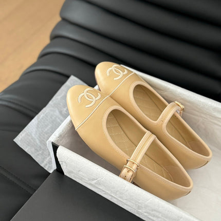 MARY JANE SHOES IN DARK CREAM LAMBSKIN