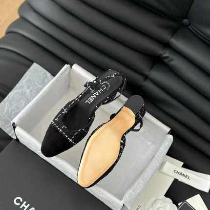 HIGH SLINGBACK IN BLACK TWEED AND LAMBSKIN