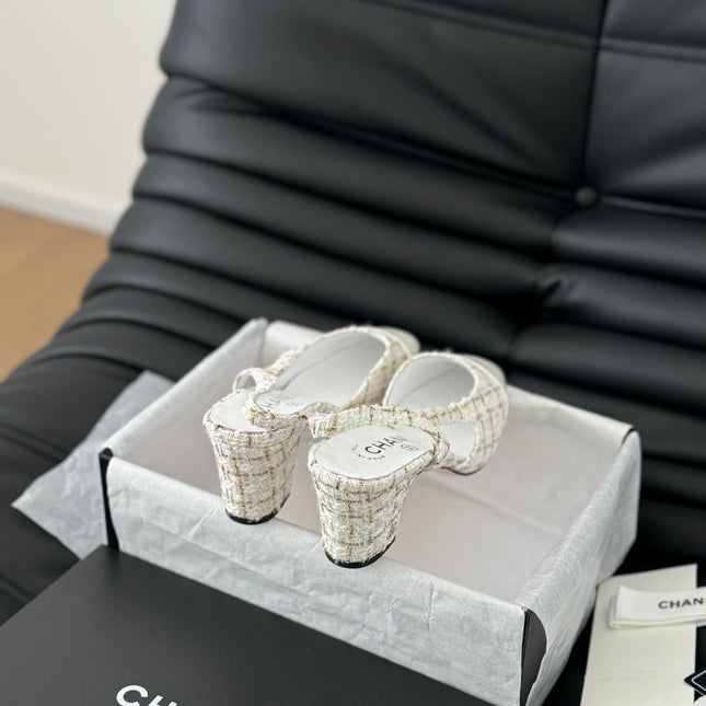 HIGH SLINGBACK IN WHITE TWEED AND LAMBSKIN