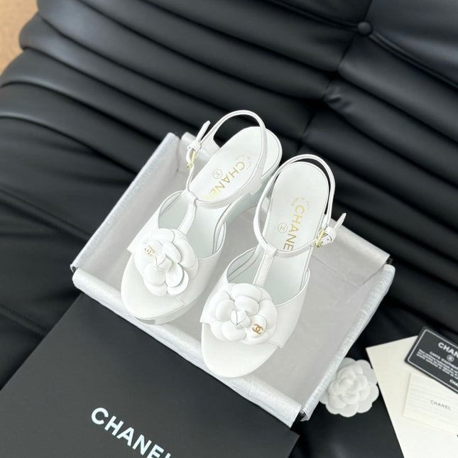 Double C New Wood Grain Platform Sandal  White Lambskin