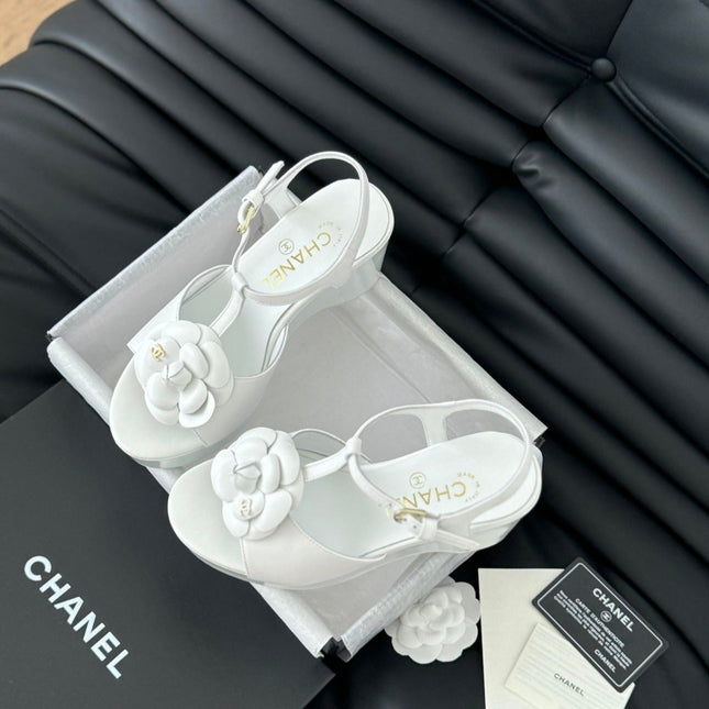 Double C New Wood Grain Platform Sandal  White Lambskin