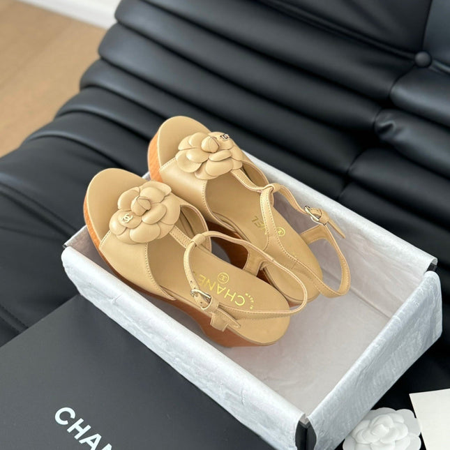 Double C New Wood Grain Platform Sandal  Tan Brown Lambskin