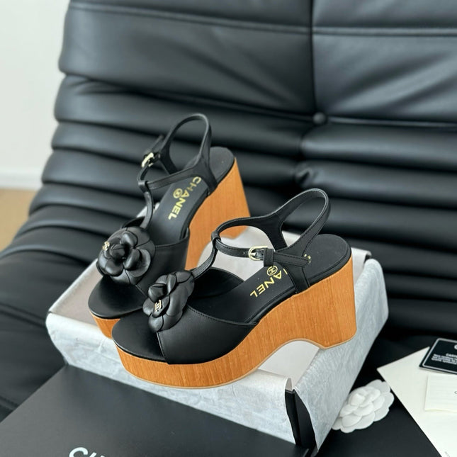 Double C New Wood Grain Platform Sandal  Black Lambskin