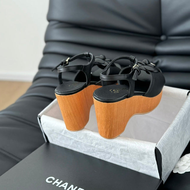 Double C New Wood Grain Platform Sandal  Black Lambskin