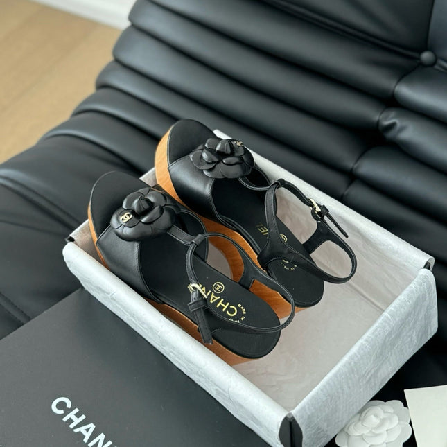 Double C New Wood Grain Platform Sandal  Black Lambskin