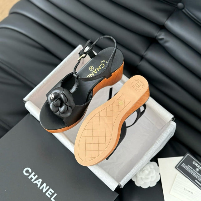 Double C New Wood Grain Platform Sandal  Black Lambskin