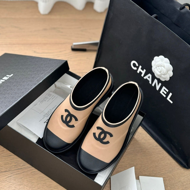 SHORT BOOTS IN BEIGE CREAM MIX BLACK RUBBER