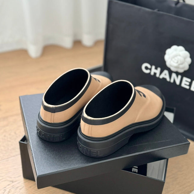 SHORT BOOTS IN BEIGE CREAM MIX BLACK RUBBER