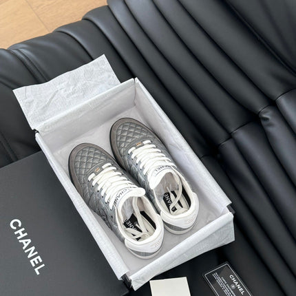 CC SNEAKER IN PEARL GREY MIX WHITE EMBROIDERED LAMBSKIN