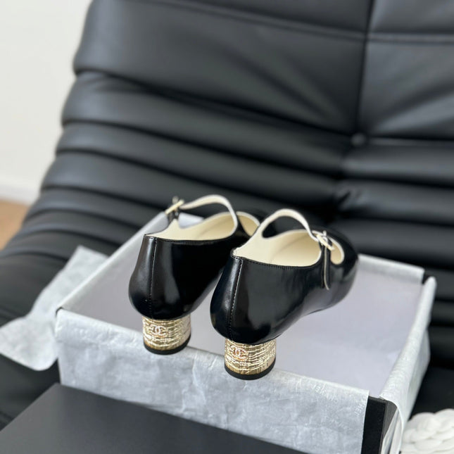 CC MARY JANE SHOES IN BLACK LAMBSKIN WITH GOLD HARDWARE