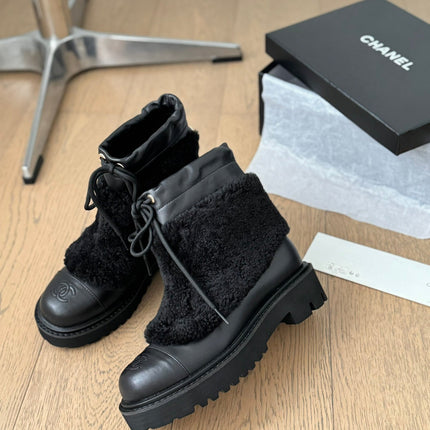 CC CHUNKY BOOTS IN BLACK SMOOTH FLEECE AND CALFSKIN