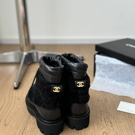 CC CHUNKY BOOTS IN BLACK SMOOTH FLEECE AND CALFSKIN