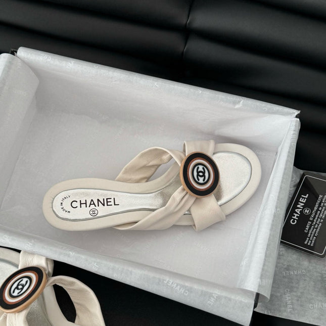 WHITE FABRIC CC SLIDE SANDALS