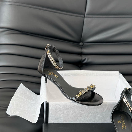 MID-HEEL 35 MM SANDAL IN BLACK SHEEPSKIN WITH STICKERS