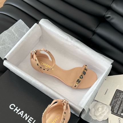 MID-HEEL 35 MM SANDAL IN NUDE TAN SHEEPSKIN WITH STICKERS