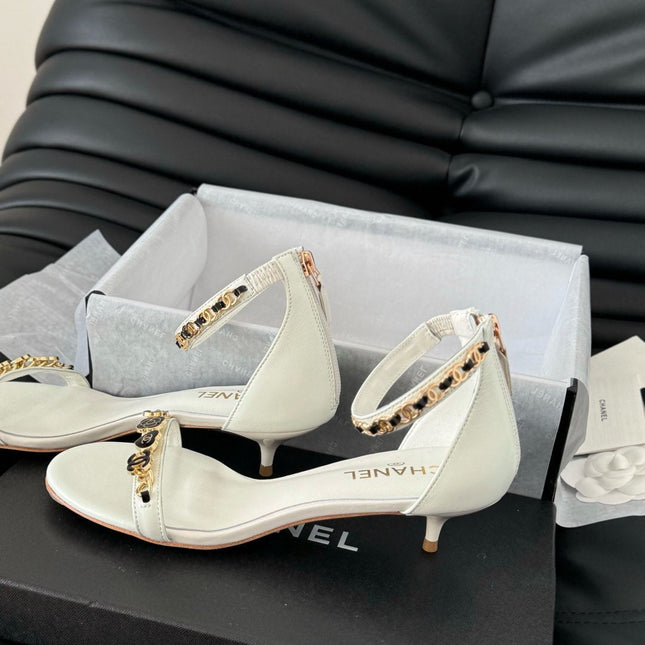 MID-HEEL 35 MM SANDAL IN WHITE SHEEPSKIN WITH STICKERS