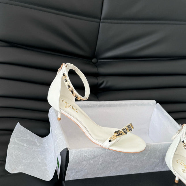 MID-HEEL 35 MM SANDAL IN WHITE SHEEPSKIN WITH STICKERS