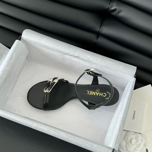 MID-HEEL 35 MM SANDAL IN BLACK SHEEPSKIN