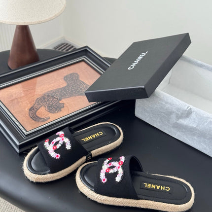 SLIPPERS IN BLACK SHEEPSKIN MIX FABRIC AND STRAPS BASE