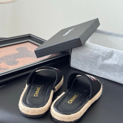 SLIPPERS IN BLACK SHEEPSKIN MIX FABRIC AND STRAPS BASE