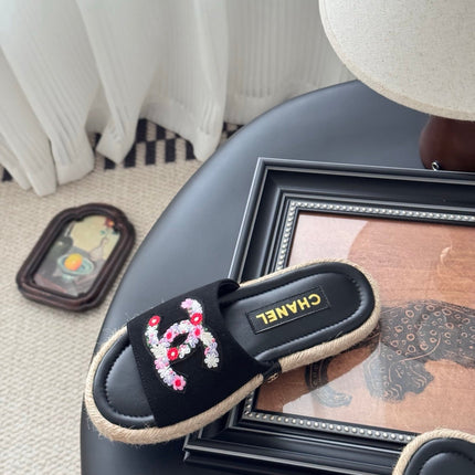 SLIPPERS IN BLACK SHEEPSKIN MIX FABRIC AND STRAPS BASE