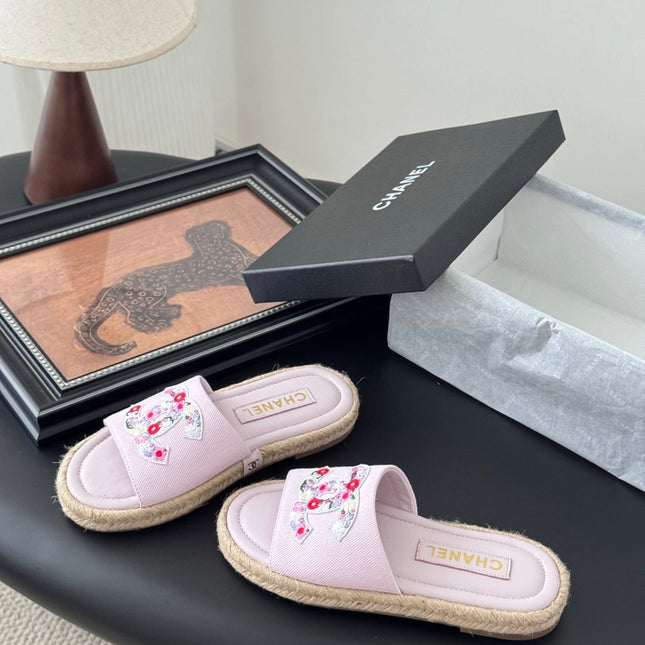 SLIPPERS IN LIGHT PINK SHEEPSKIN MIX FABRIC AND STRAPS BASE