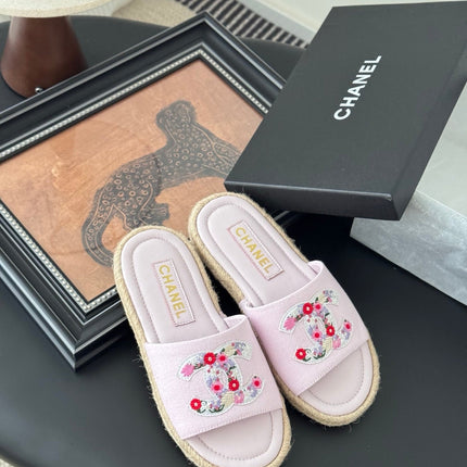 SLIPPERS IN LIGHT PINK SHEEPSKIN MIX FABRIC AND STRAPS BASE