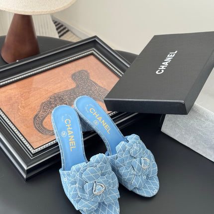 HIGH HEELS CAMELLIA IN SKY BLUE DENIM