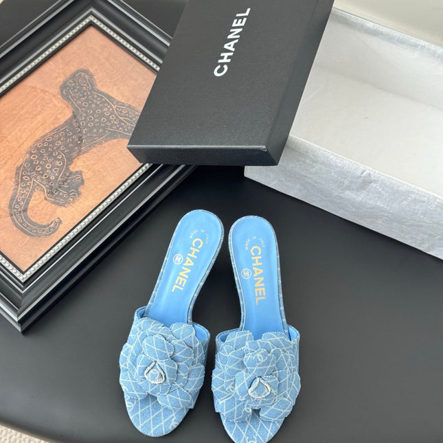 HIGH HEELS CAMELLIA IN SKY BLUE DENIM