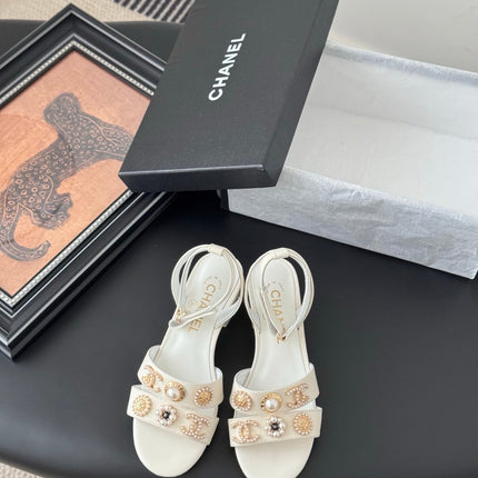 HIGH SANDALS IN WHITE TWEED WITH LOGO STICKER DETAIL