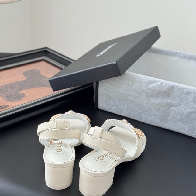 HIGH SANDALS IN WHITE TWEED WITH LOGO STICKER DETAIL