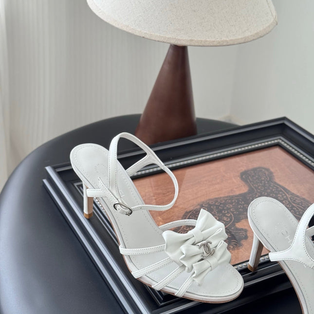 HIGH HEELS SANDALS IN WHITE SHEEPSKIN