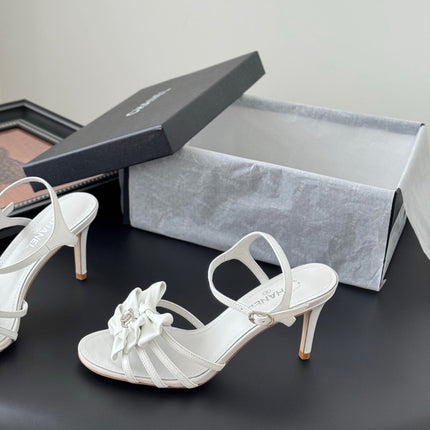 HIGH HEELS SANDALS IN WHITE SHEEPSKIN