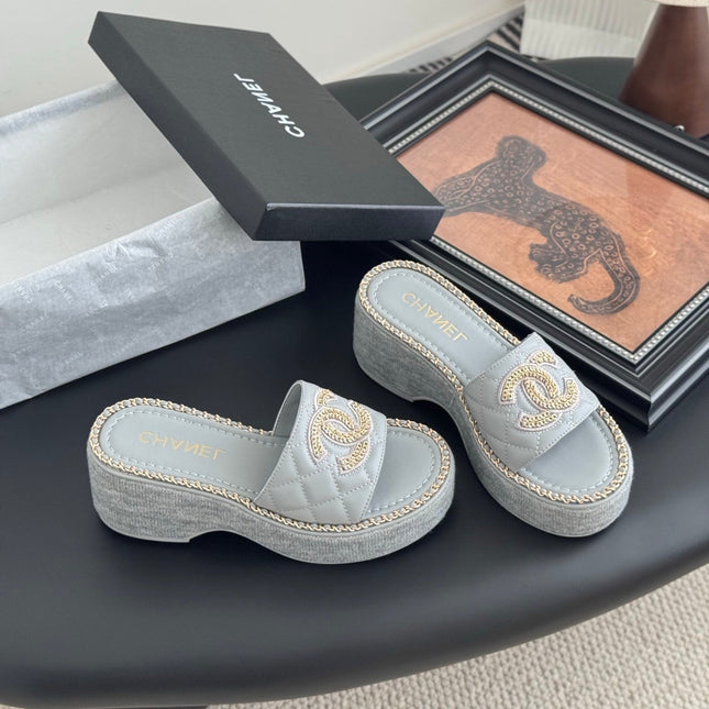 WEDGE HEELS IN BEAU BLUE CALFSKIN MIX CHAIN BASE