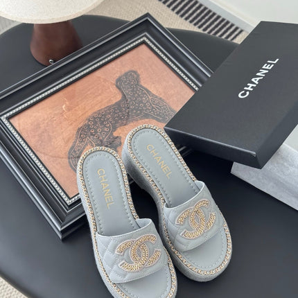 WEDGE HEELS IN BEAU BLUE CALFSKIN MIX CHAIN BASE