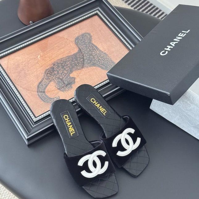 SLIPPER IN BLACK CALFSKIN MIX VELVET